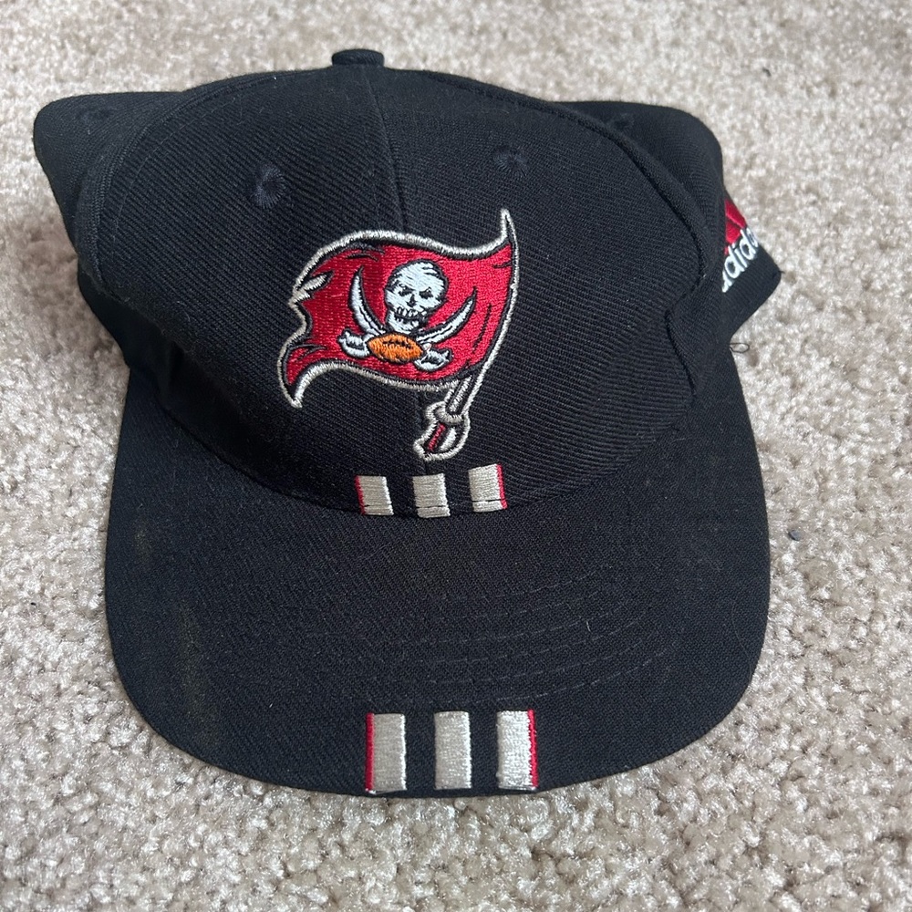 NFL Tampa Bay Buccaneers x Adidas black y2k striped fitted hat.